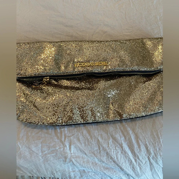VICTORIA’S SECRET Gold Glitter Fold Over Pouch Clutch Makeup Bag holiday classy - Picture 1 of 4
